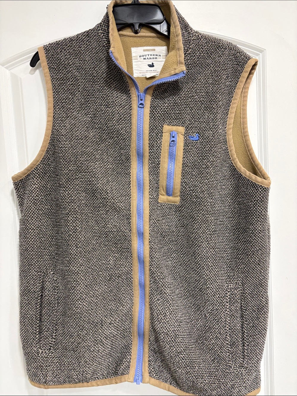 Southern Marsh Men’s Gray Knit Zip Vest with Tan Trim and Light Blue Accents